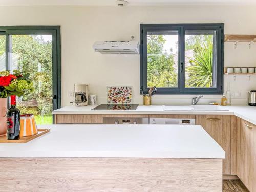 Holiday Home Saint Tro 2 by Interhome in 聖特羅讓萊班