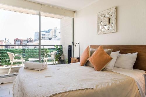 Chic 1BR in Centro Steps from Metro & Attractions