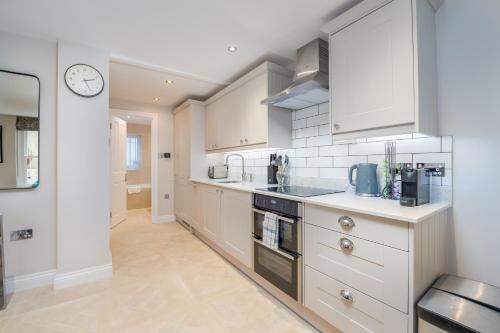VESTO Holland Park - image 4