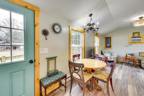 Gateway to Golf Capital! Carthage Escape w/ Pool in Karteidža (NC)