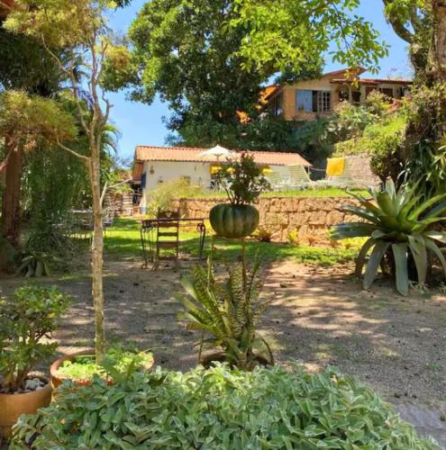 Kert, Pousada Casa do Ipe Amarelo in Miguel Pereira