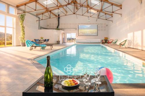 L'Atelier Dollonnais - Piscine intérieure & gîte 12 pers gîte à louer Courgeon