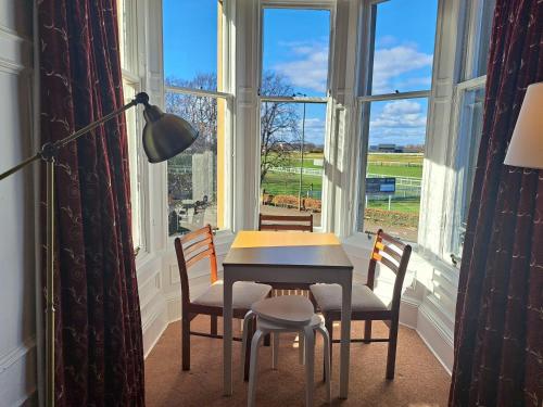 Arden House - rooms with continental breakfast in Масселбер