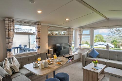 Facilities, Finest Retreats - Pine Forest Lodge in White Cross