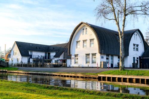 Hotel Giethoorn 2