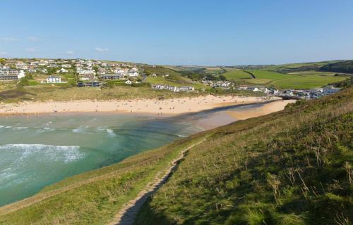 Facilities, 2 Bed in Mawgan Porth oc-p00905 in Mawgan Porth