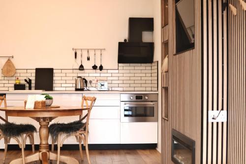 Rowan Beg Retreat Lake View Apartment in Connemara