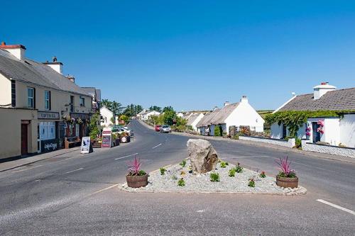 A környék, Rowan Beg Retreat Lake View Apartment in Connemara