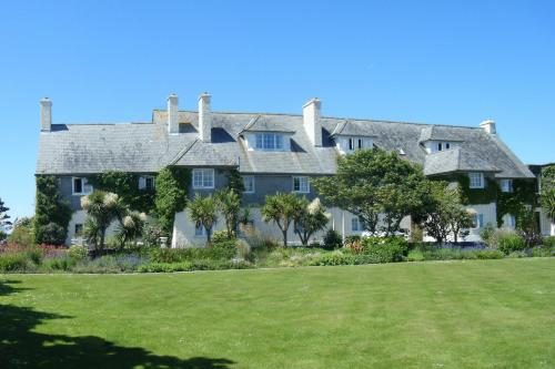 Rowan Beg Retreat Lake View Apartment in Connemara