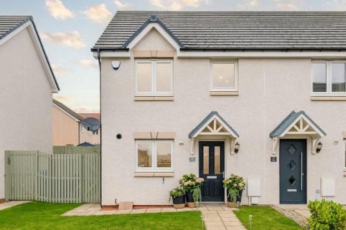 3BR Parking Nr Dalhousie Castle &Edinburgh Airport in Bonnyrigg