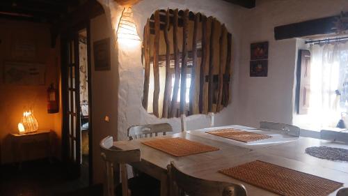 Iekārtas, Casa Rural La Casa Del Sol in Almiruete