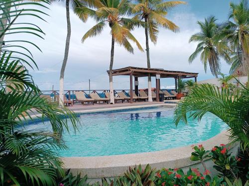 Swimming pool, Hotel Portoalegre in Covenas
