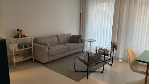 Casiola - Modern one bedroom apartment with lateral sea view, Ostend