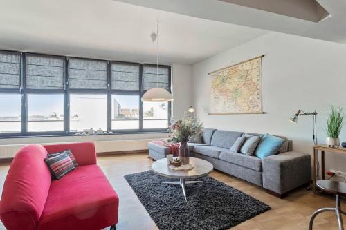 Penthouse with big terrace and sea view, Ostenda