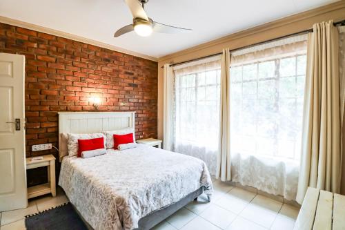 Flamboyant Guesthouse in Bela Bela