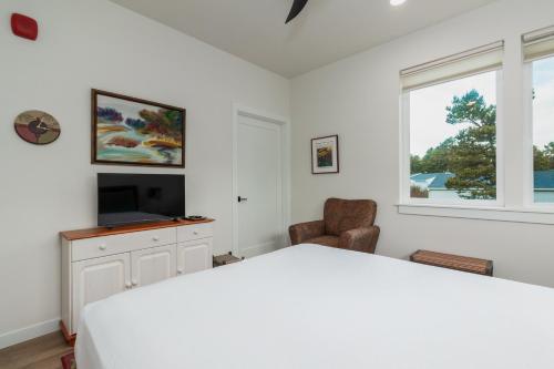 Shoreview Condos 2 - image 13