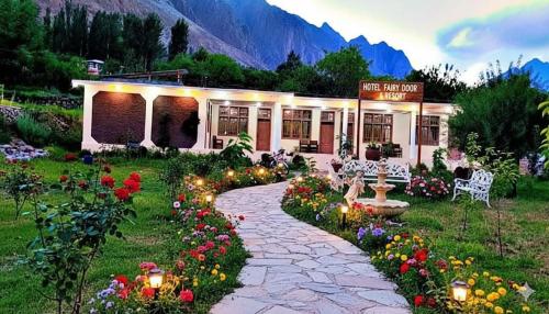 Hotel fairy door & resort  in Gupis