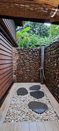 Fare Hinano - Moorea in Vai'are