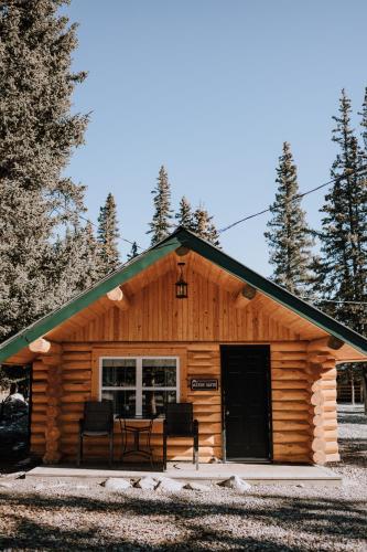 Ieeja, The Lodge at Panther River in Waiparous Village (AB)