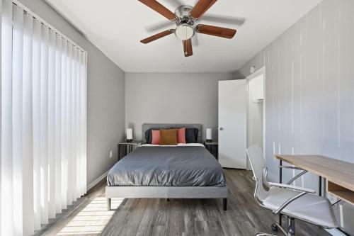 Great 1BR Mid-Term Apartment – khách sạn tại Denton