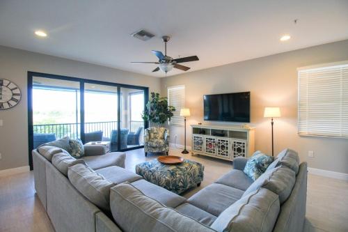 Impeccable 3 BR 2BA Home with Expansive Lake View - Serenity Garden in 普拉泰申