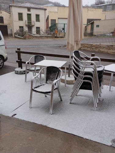 Skats, Hostal Restaurante Portell in Cinctorres