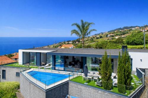 Luxury Ocean View Villa I Swimming Pool I Vincents Place - Estreito da Calheta