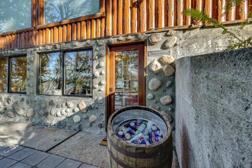 Walk to Beach! Scenic 'Wine Studio' in Gig Harbor in Purdija (WA)