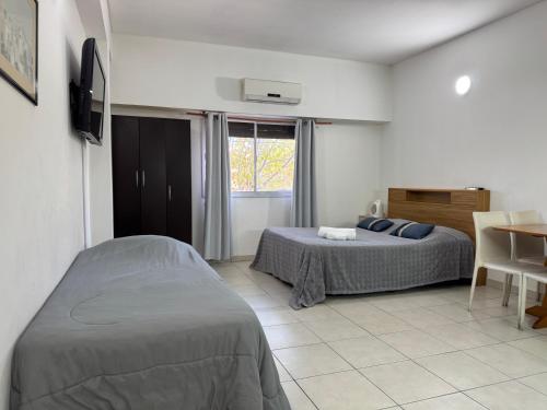 Cares Azcuénaga, Morón, Buenos Aires – khách sạn tại Mariano J. Haedo