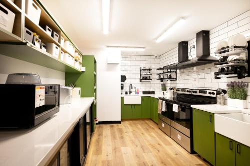 Kitchen, Samesun Vancouver in Vancouver (BC)
