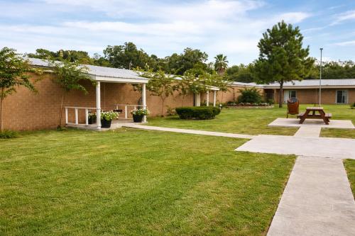 Alvin Extended Stay - image 17