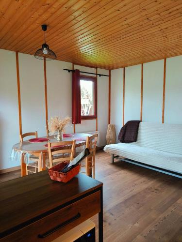 Chalets de la Colagne in Chirac
