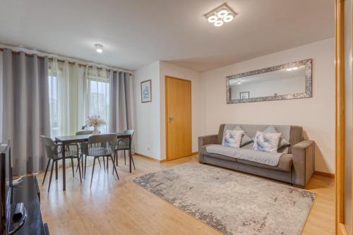 Atlantico Flat, Porto