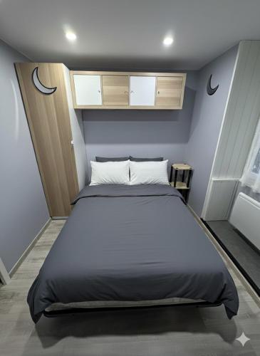 Cozy studio - Close to Briançon & ski resorts (Cozy studio - Close to Briancon & ski resorts) in Saint-Martin-de-Queyrieres