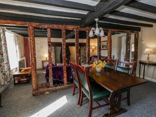 Penlone Cottage - image 5