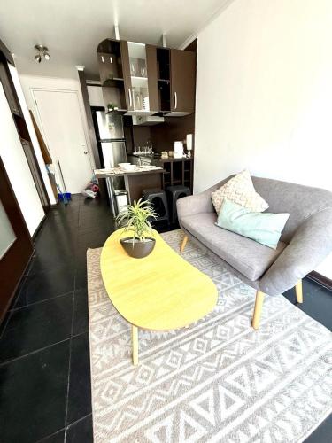 Enjoy Santiago in a cozy apartment for 2