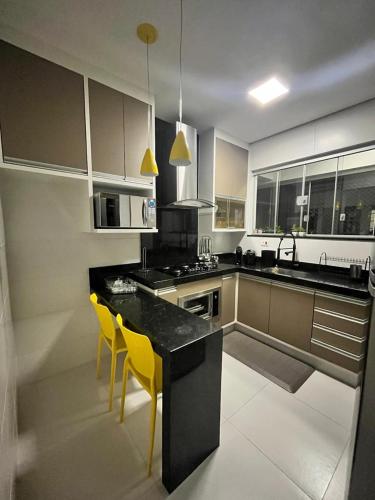 Apto Moderno no Centro - Completo e Confortável (Apto Moderno no Centro - Completo e Confortavel) in 亞美利卡納