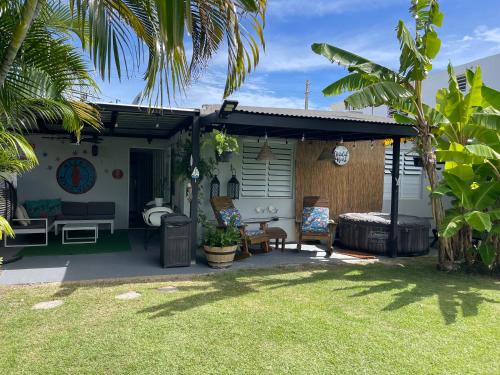 陽台/露台, Nela’s Beach House in 阿雷西博