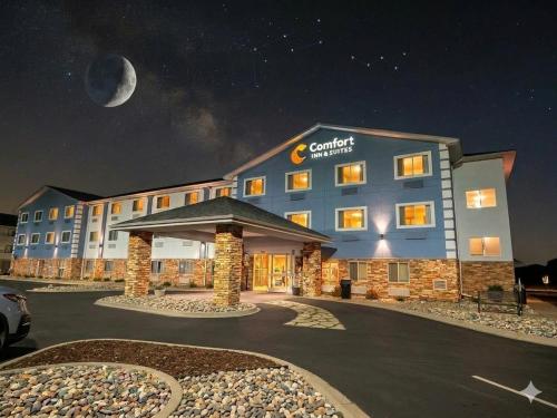 Comfort Inn & Suites Wisconsin Dells - Newly Renovated 2026 in Wisconsin Dells