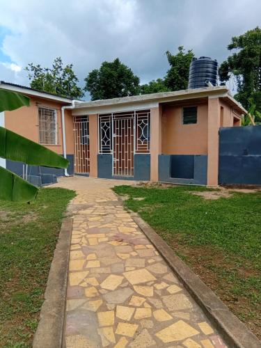 Linstead Riverview Retreat in Linstead