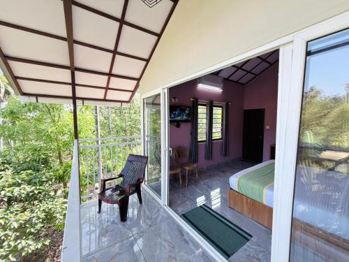 منظر, Himadri Retreat in Paralikunnu