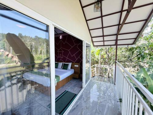 المنطقة المحيطة, Himadri Retreat in Paralikunnu
