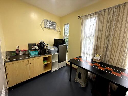 dapur, Belechl Ranch Studio Rental - Cozy Compact Room with Private Bathroom in Koror Island