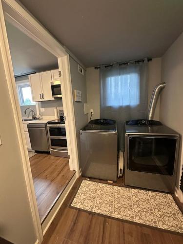 Gated 3BR Apartment in Westminster Private Parking in 威斯敏斯特