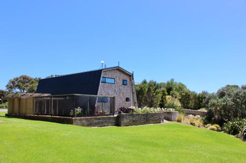 Exterior view, Whangaroa Barn in Whangaroa