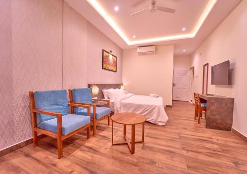 Jose Pool Villa Kanthalloor by VOYE HOMES - Near Bhramaram View Point - image 4
