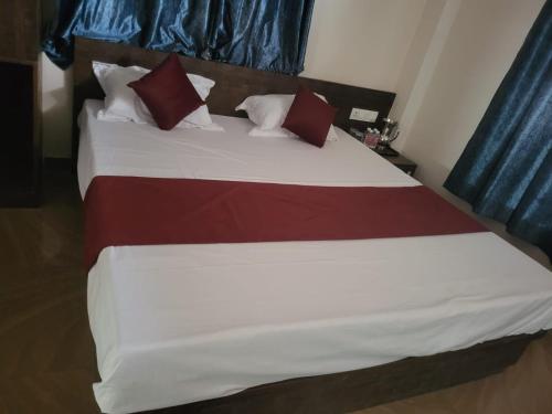 Hotel Kunj Palace in Siwan