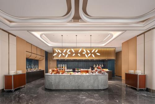 Restaurant, Hilton Garden Inn Ningguo Chengxi Lake in Ningguo