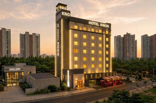 KNox Hotel - Cheonan