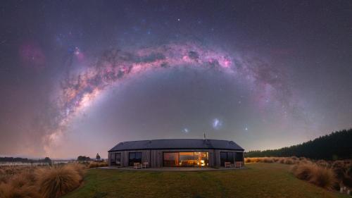Surrounding environment, Mana Waiora Retreat - Luxury in Raw Wilderness in Te Anau